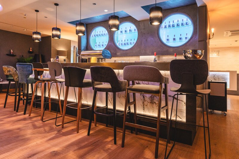 Restaurantbereich und Bar für Ihre Tagung